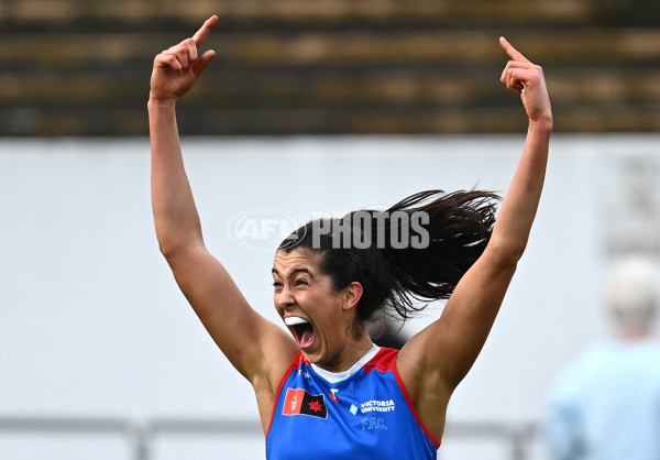 AFLW 2024 Round 04 - Collingwood v Western Bulldogs - A-54244548