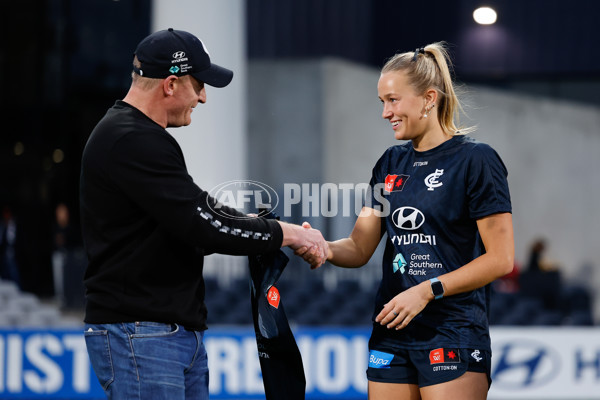 AFLW 2024 Round 05 - Carlton v North Melbourne - A-54329594