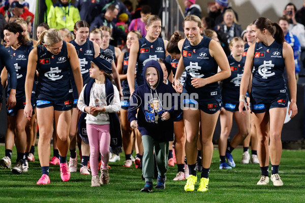 AFLW 2024 Round 05 - Carlton v North Melbourne - A-54331384