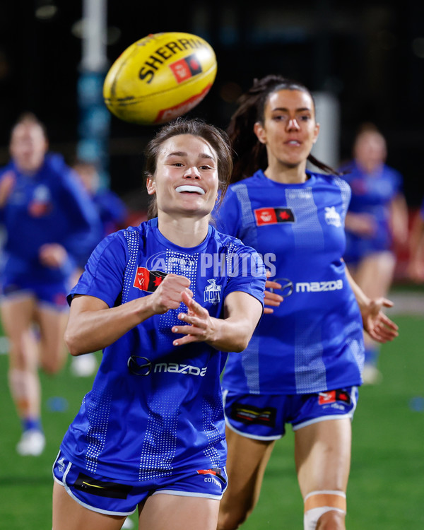 AFLW 2024 Round 05 - Carlton v North Melbourne - A-54332348