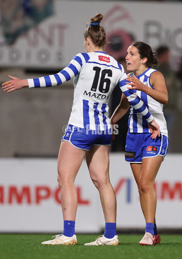 AFLW 2024 Round 05 - Carlton v North Melbourne - A-54332406