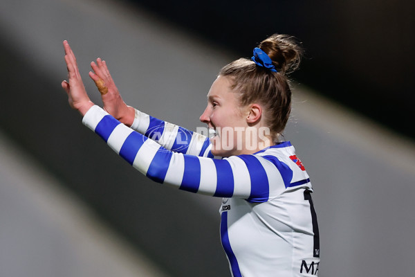 AFLW 2024 Round 05 - Carlton v North Melbourne - A-54333883