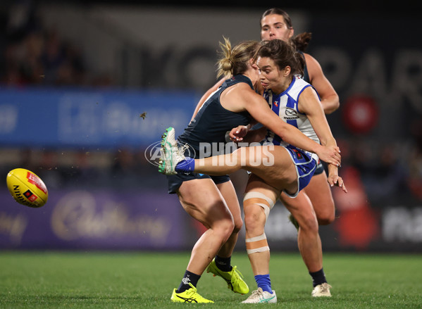 AFLW 2024 Round 05 - Carlton v North Melbourne - A-54333931