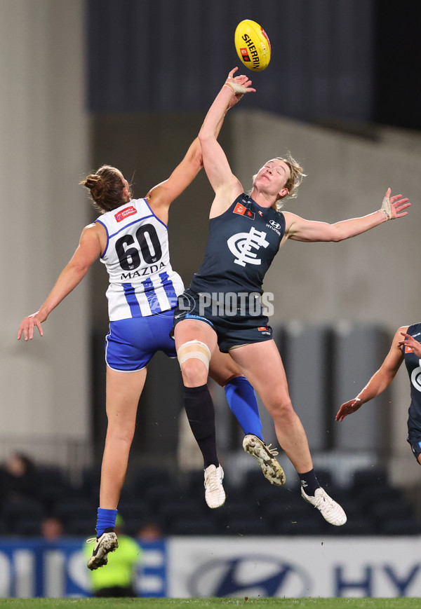 AFLW 2024 Round 05 - Carlton v North Melbourne - A-54334993