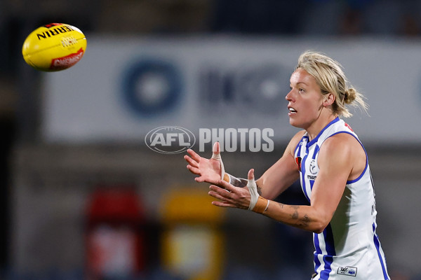 AFLW 2024 Round 05 - Carlton v North Melbourne - A-54336541