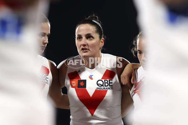 AFLW 2024 Round 05 - Western Bulldogs v Sydney - A-54369485
