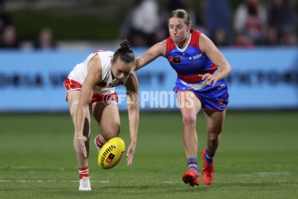 AFLW 2024 Round 05 - Western Bulldogs v Sydney - A-54369501