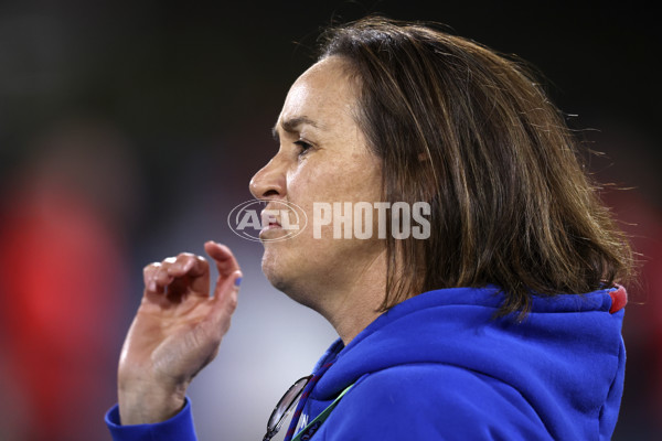 AFLW 2024 Round 05 - Western Bulldogs v Sydney - A-54372638