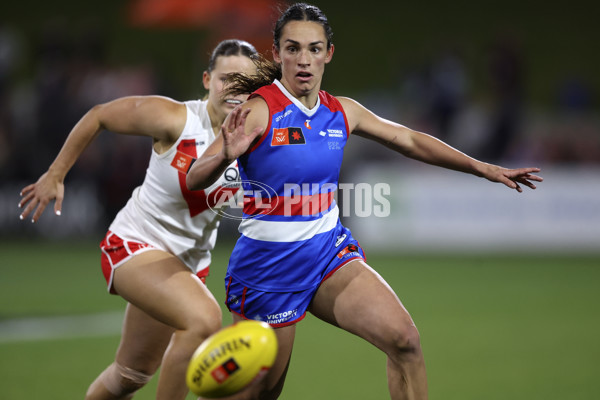 AFLW 2024 Round 05 - Western Bulldogs v Sydney - A-54373511