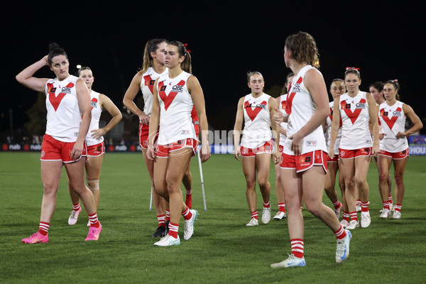 AFLW 2024 Round 05 - Western Bulldogs v Sydney - A-54375080