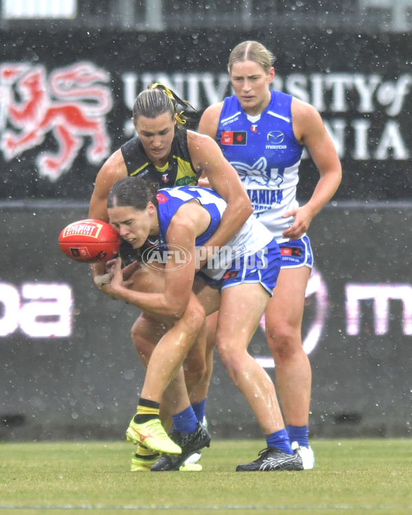AFLW 2024 Round 05 - North Melbourne v Richmond - A-54457309