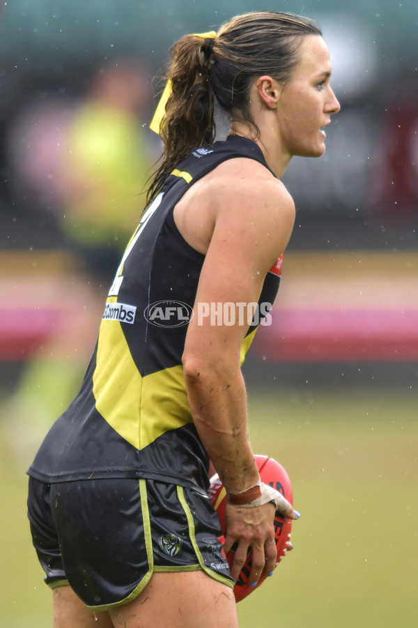 AFLW 2024 Round 05 - North Melbourne v Richmond - A-54458381