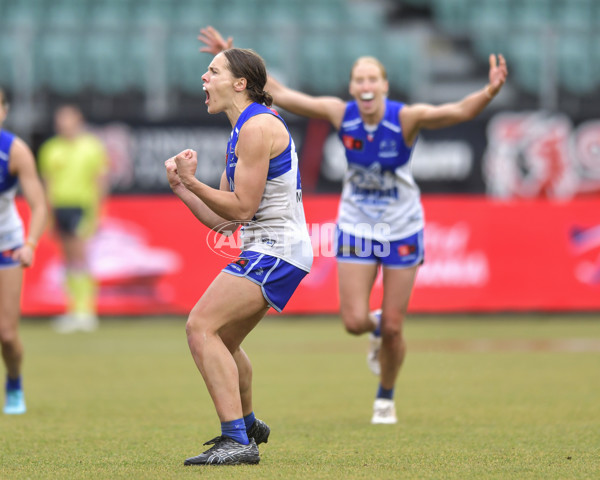 AFLW 2024 Round 05 - North Melbourne v Richmond - A-54464114