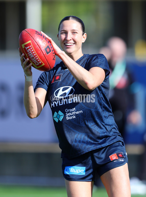 AFLW 2024 Round 05 - Port Adelaide v Carlton - A-54466787