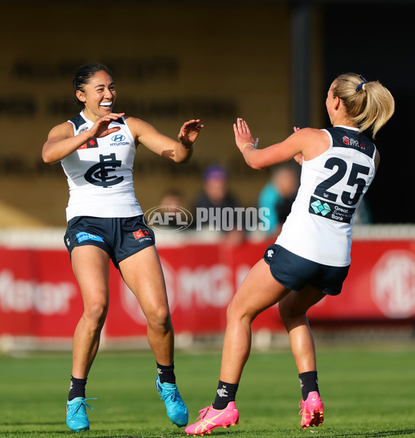 AFLW 2024 Round 05 - Port Adelaide v Carlton - A-54470206