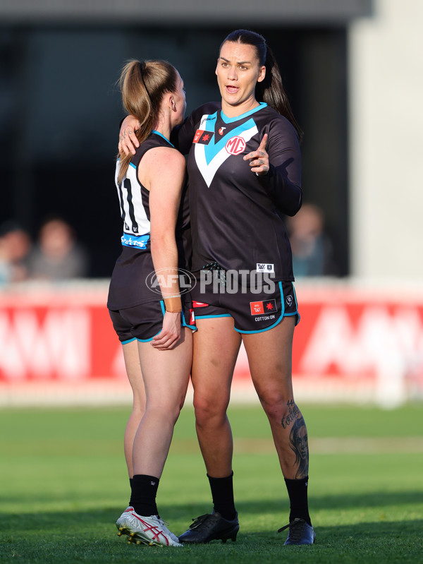 AFLW 2024 Round 05 - Port Adelaide v Carlton - A-54472486