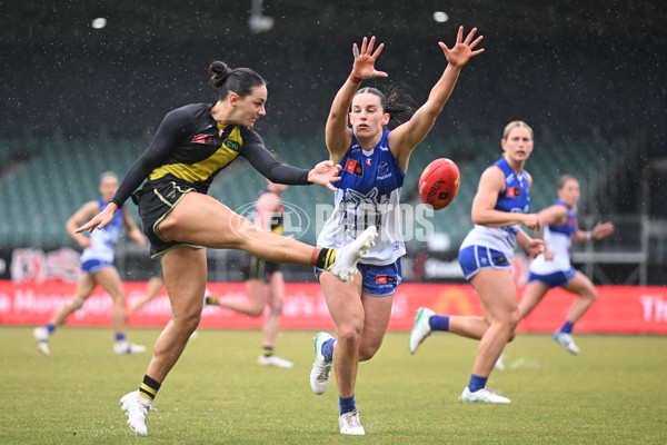 AFLW 2024 Round 05 - North Melbourne v Richmond - A-54472833