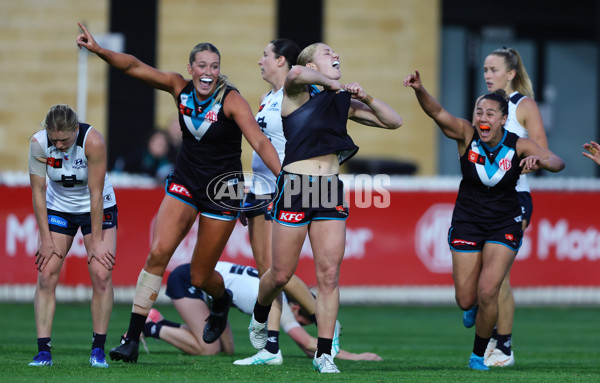 AFLW 2024 Round 05 - Port Adelaide v Carlton - A-54475385