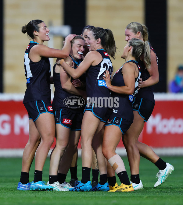 AFLW 2024 Round 05 - Port Adelaide v Carlton - A-54475558