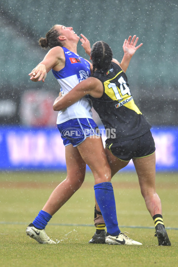 AFLW 2024 Round 05 - North Melbourne v Richmond - A-54478047