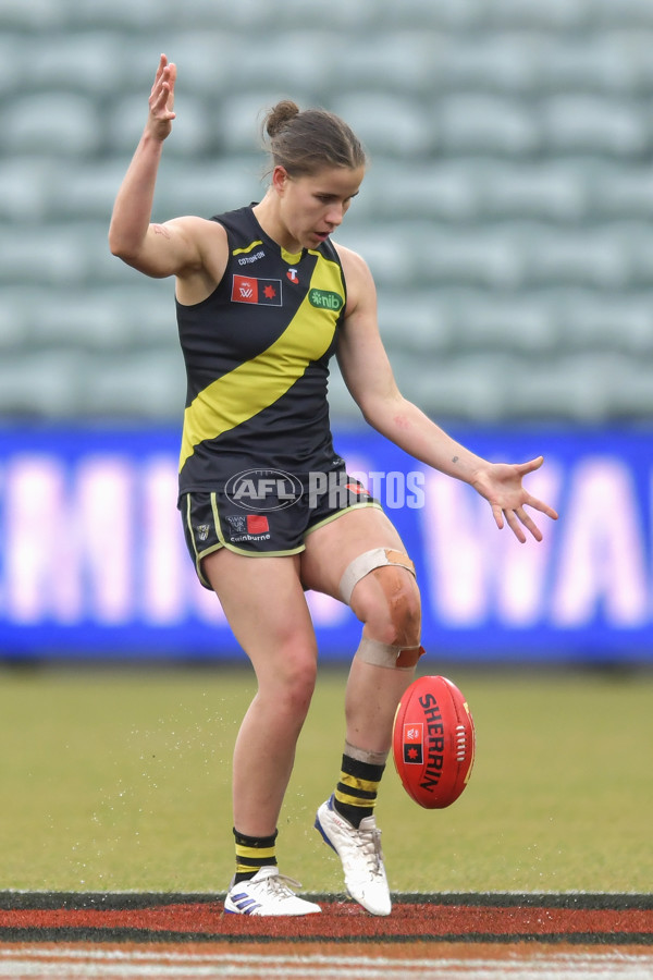 AFLW 2024 Round 05 - North Melbourne v Richmond - A-54478049
