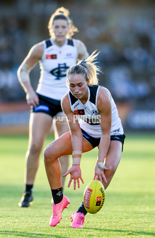 AFLW 2024 Round 05 - Port Adelaide v Carlton - A-54478056