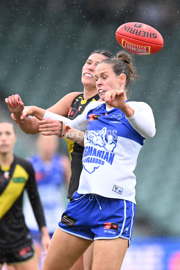 AFLW 2024 Round 05 - North Melbourne v Richmond - A-54478311