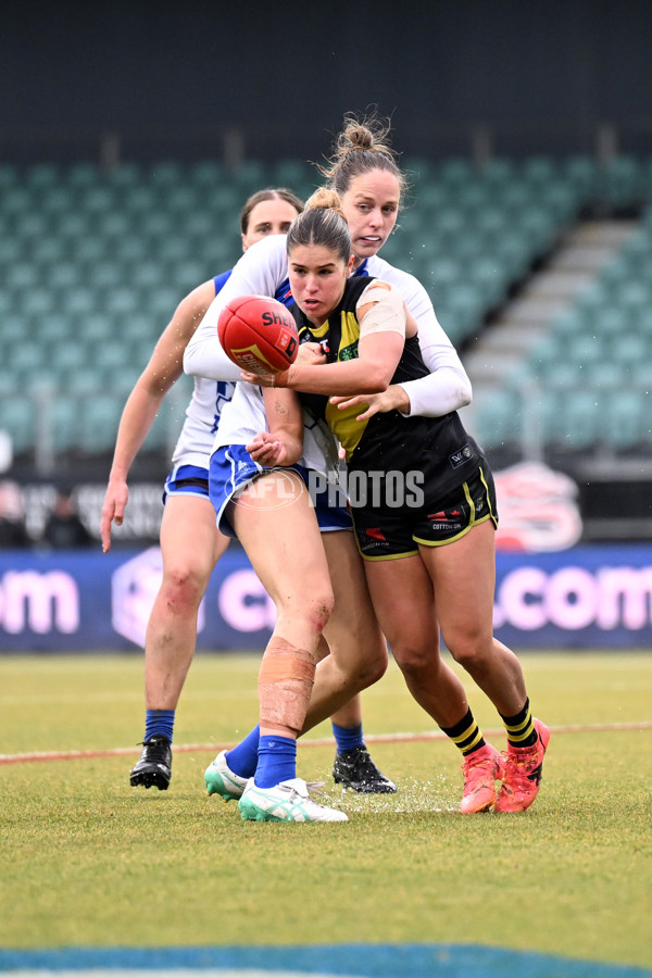 AFLW 2024 Round 05 - North Melbourne v Richmond - A-54478342