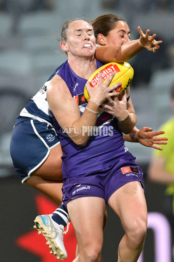 AFLW 2024 Round 06 - Geelong v Fremantle - A-54491359