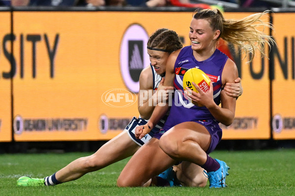 AFLW 2024 Round 06 - Geelong v Fremantle - A-54491414
