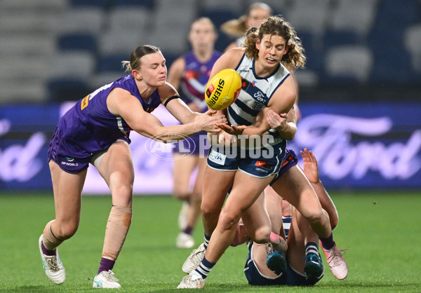 AFLW 2024 Round 06 - Geelong v Fremantle - A-54491812