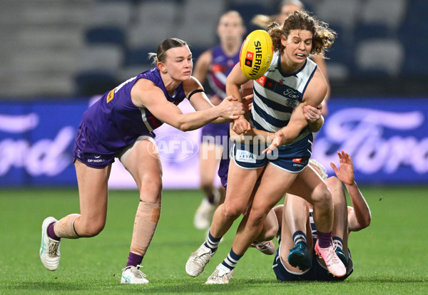 AFLW 2024 Round 06 - Geelong v Fremantle - A-54491813