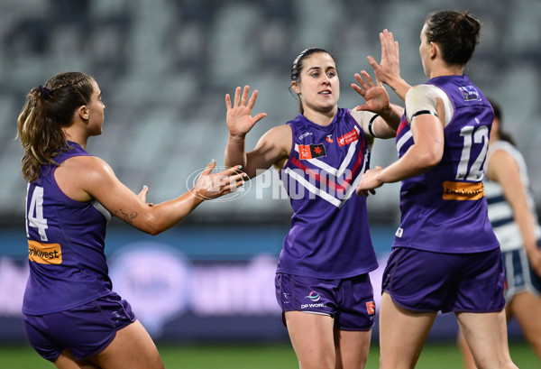 AFLW 2024 Round 06 - Geelong v Fremantle - A-54493847