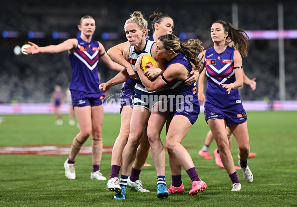 AFLW 2024 Round 06 - Geelong v Fremantle - A-54493915