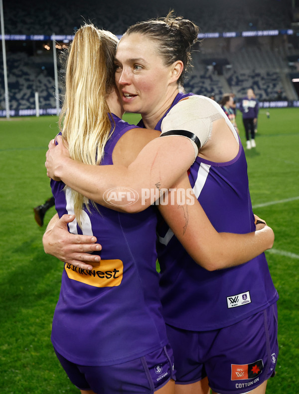 AFLW 2024 Round 06 - Geelong v Fremantle - A-54493938