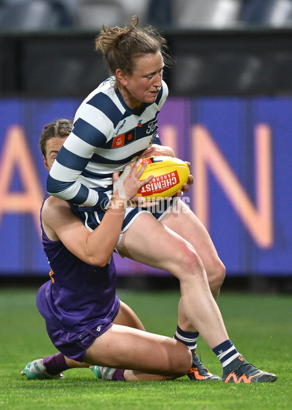 AFLW 2024 Round 06 - Geelong v Fremantle - A-54494572