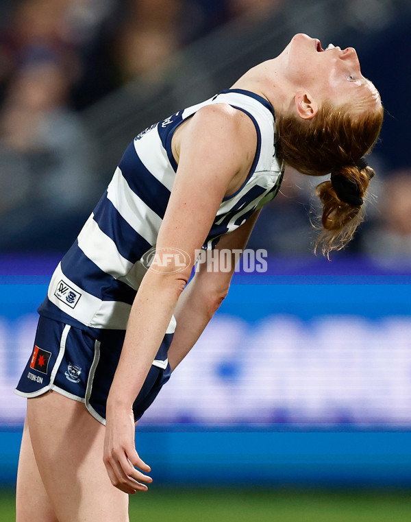 AFLW 2024 Round 06 - Geelong v Fremantle - A-54494589