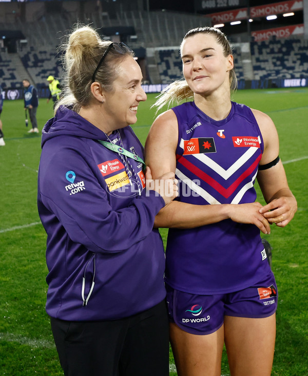 AFLW 2024 Round 06 - Geelong v Fremantle - A-54494628