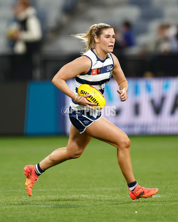 AFLW 2024 Round 06 - Geelong v Fremantle - A-54496675