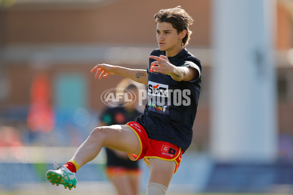 AFLW 2024 Round 06 - Hawthorn v Gold Coast - A-54559604