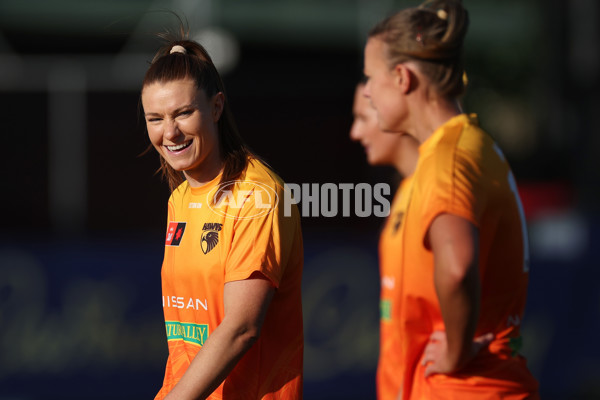 AFLW 2024 Round 06 - Hawthorn v Gold Coast - A-54560666