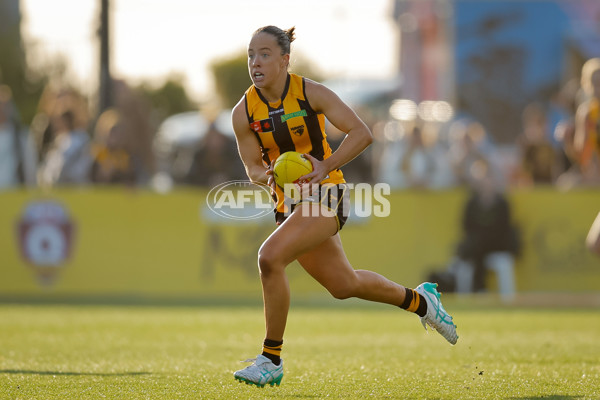 AFLW 2024 Round 06 - Hawthorn v Gold Coast - A-54568532