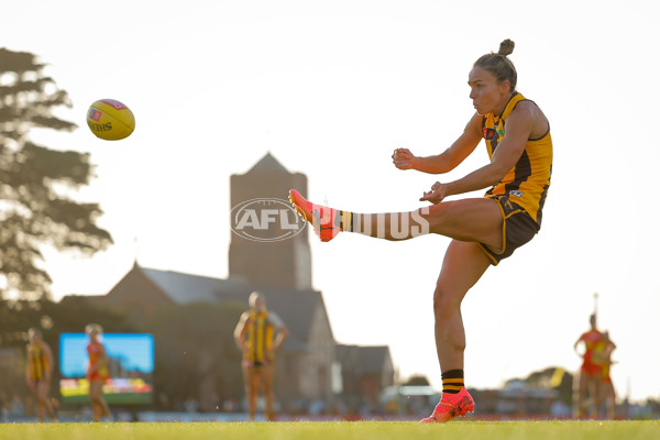 AFLW 2024 Round 06 - Hawthorn v Gold Coast - A-54568566