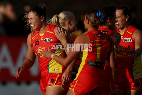 AFLW 2024 Round 06 - Hawthorn v Gold Coast - A-54568913