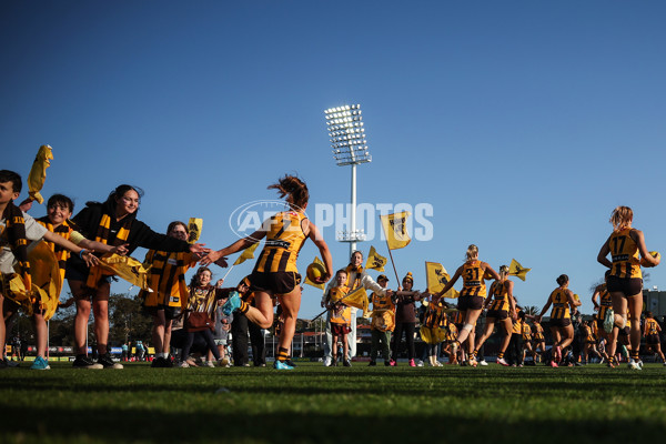 AFLW 2024 Round 06 - Hawthorn v Gold Coast - A-54568939
