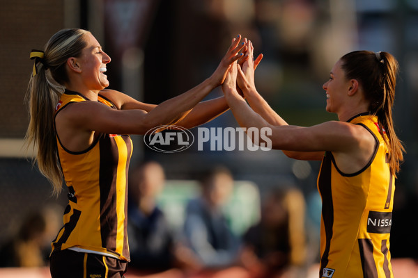 AFLW 2024 Round 06 - Hawthorn v Gold Coast - A-54568940