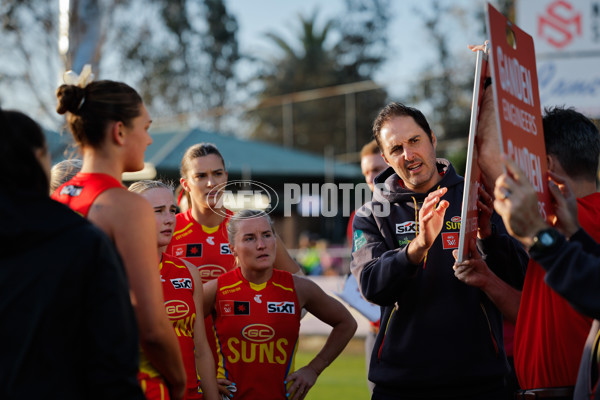 AFLW 2024 Round 06 - Hawthorn v Gold Coast - A-54568979