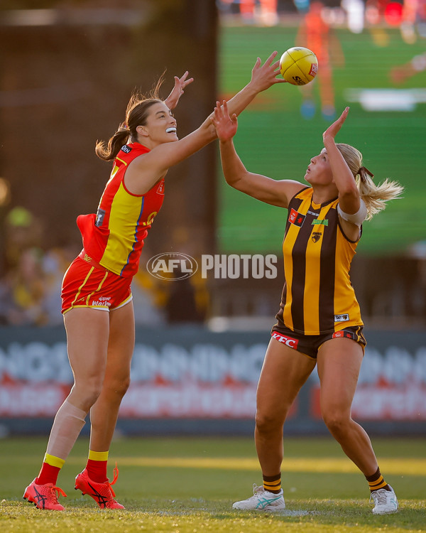 AFLW 2024 Round 06 - Hawthorn v Gold Coast - A-54575279