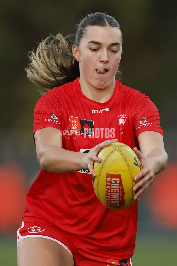 AFLW 2024 Round 06 - Essendon v Sydney - A-54576013