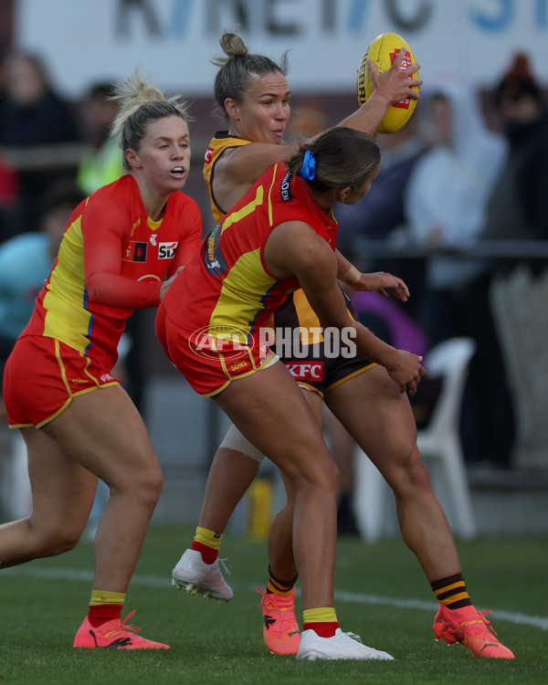AFLW 2024 Round 06 - Hawthorn v Gold Coast - A-54583537